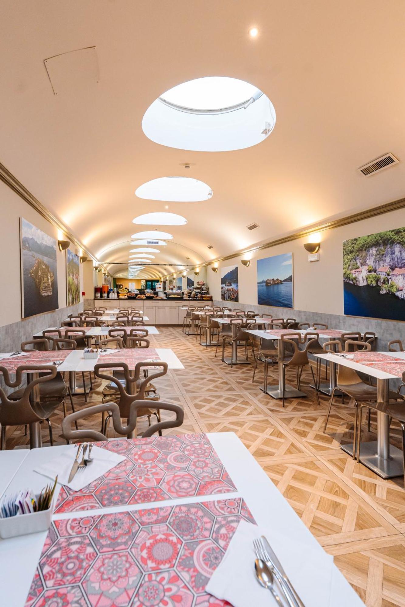 Crystal Hotel Варезе Экстерьер фото